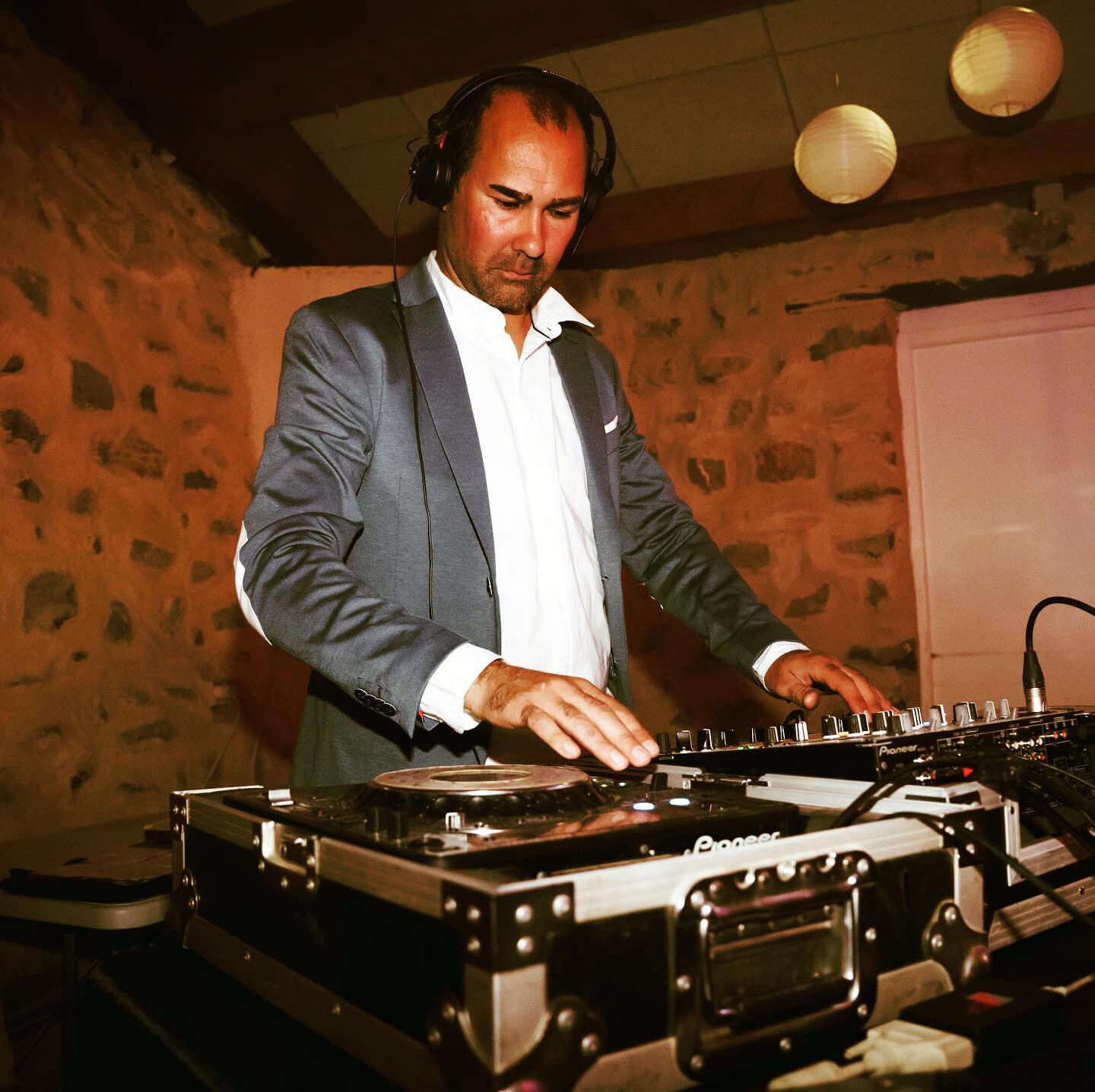 dj Montpellier mariage Hérault dj Hérault dj mariage Montpellier groupe de musique mariage Montpellier